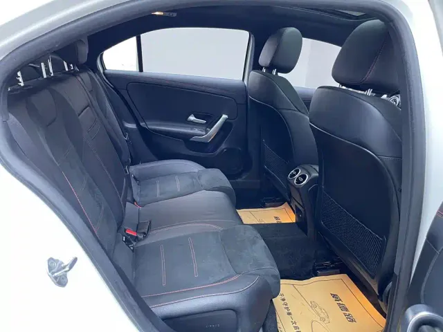 Mercedes-Benz A-Class — Фото автомобиля 13