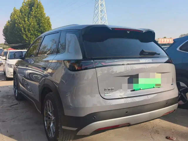 BYD Sealion 05 EV — Фото автомобиля 7