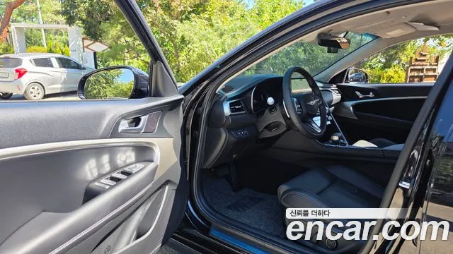 Genesis G70 Новый G70 Бензин 2.5T 4WD — Фото автомобиля 10
