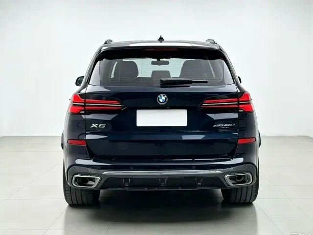 BMW X5 — Фото автомобиля 10