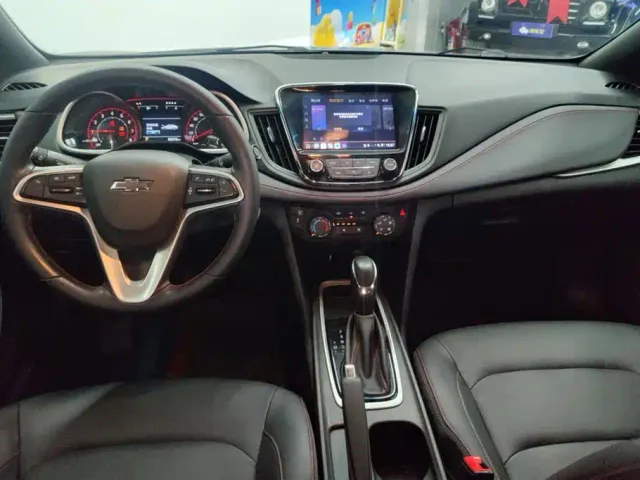 Chevrolet Monza — Фото автомобиля 12