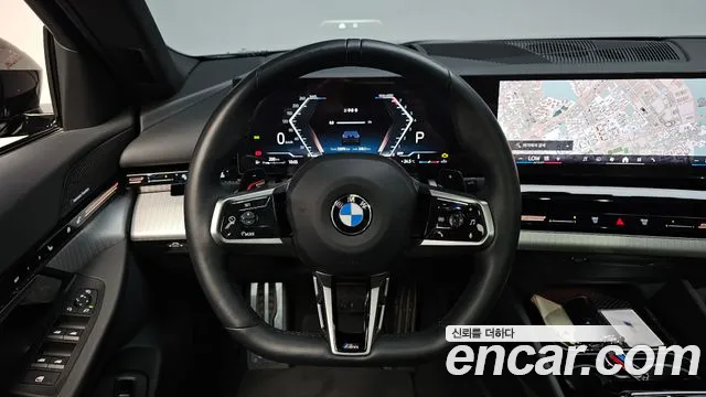 BMW 5-Series — Фото автомобиля 12