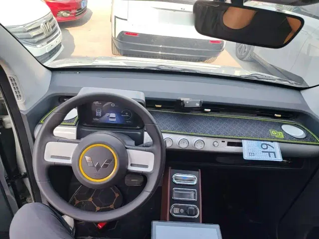 Wuling Hongguang Mini EV — Фото автомобиля 9