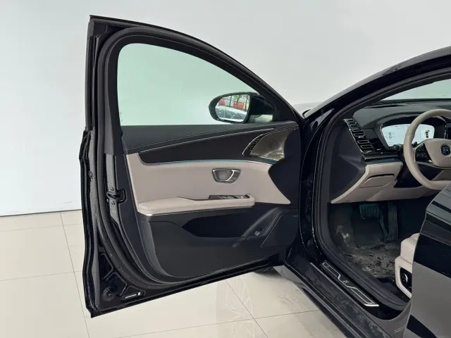 BYD Han — Фото автомобиля 14