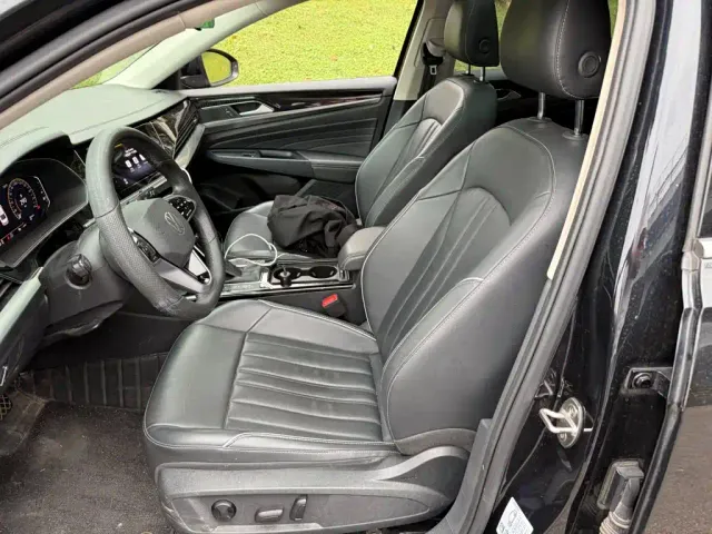 Volkswagen Passat — Фото автомобиля 8