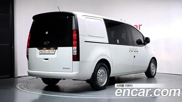 Hyundai Staria — Фото автомобиля 2