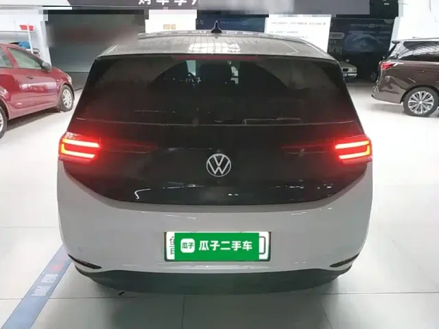 Volkswagen ID.3 — Фото автомобиля 5