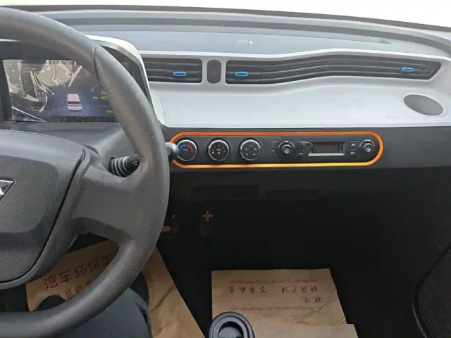 Wuling Hongguang Mini EV — Фото автомобиля 12