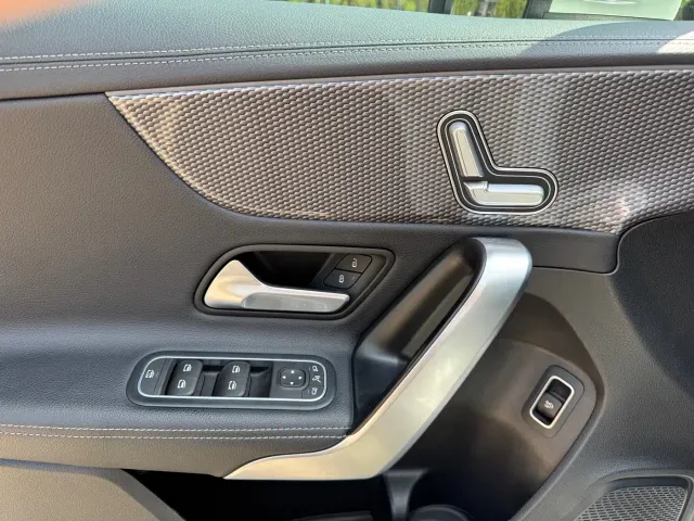 Mercedes-Benz A-Class — Фото автомобиля 8
