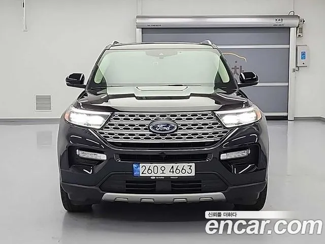 Ford Explorer — Фото автомобиля 2