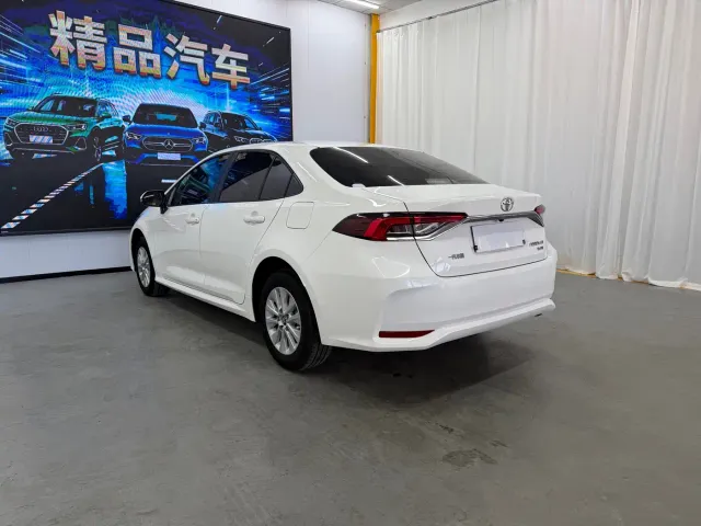 Toyota Corolla — Фото автомобиля 4