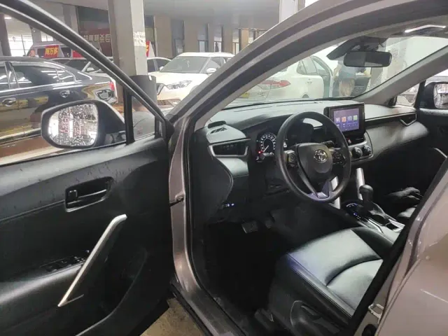 Toyota Corolla Cross — Фото автомобиля 15
