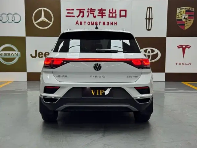Volkswagen T-Roc — Фото автомобиля 5