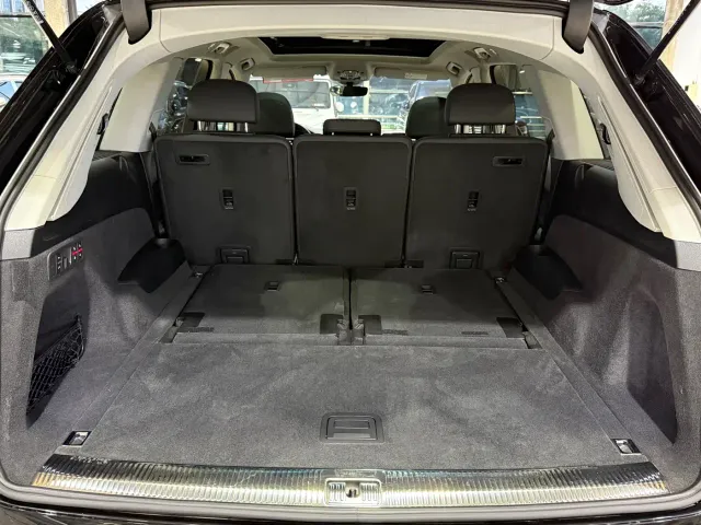 Audi Q7 — Фото автомобиля 23