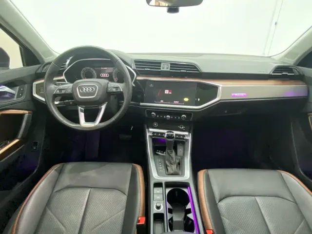 Audi Q3 — Фото автомобиля 11