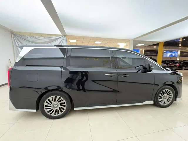 GAC Trumpchi M8 — Фото автомобиля 7