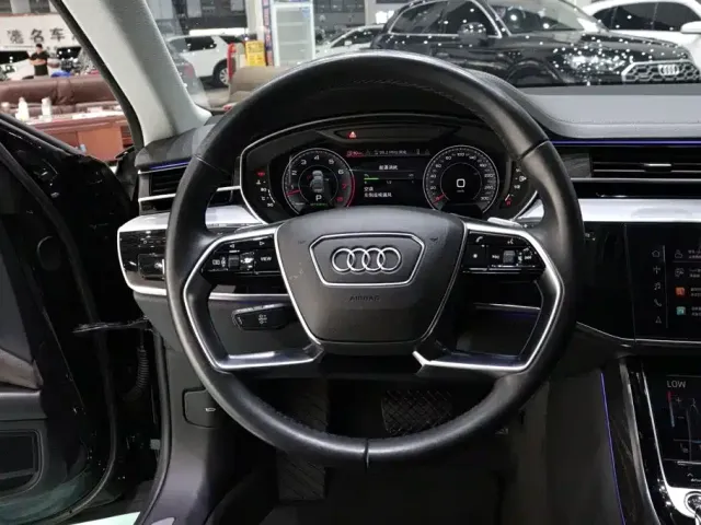 Audi Audi A8 2022 A8L 50 TFSI quattro Comfort Collector's Edition — Фото автомобиля 15