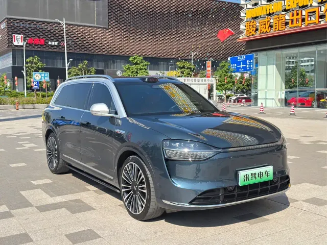Aito M9 — Фото автомобиля 3