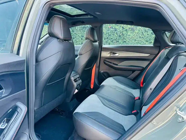 Geely Binrui — Фото автомобиля 16