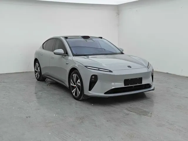 Nio ET5 — Фото автомобиля 3