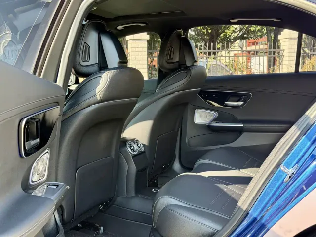 Mercedes-Benz C-Class — Фото автомобиля 4