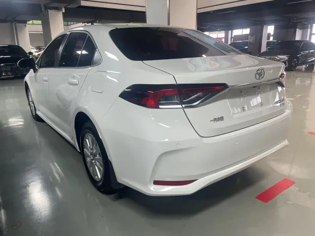 Toyota Corolla — Фото автомобиля 6