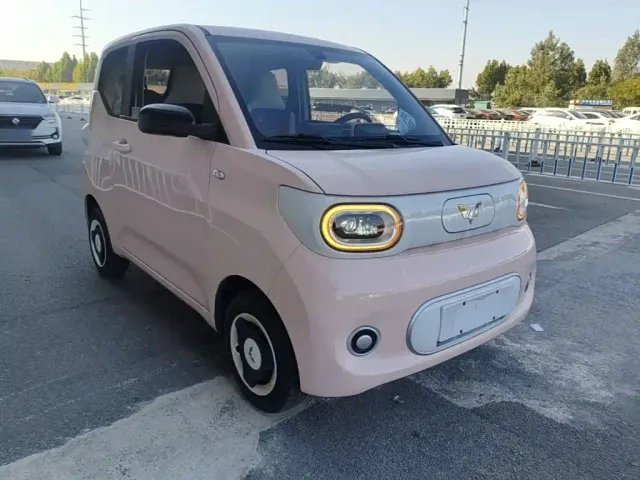 Wuling Hongguang Mini EV — Фото автомобиля 3