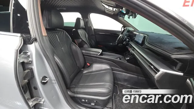 Hyundai Grandeur GN7 — Фото автомобиля 16