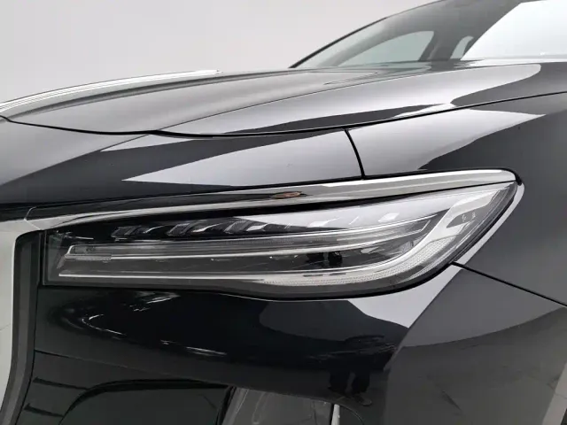Hongqi H5 — Фото автомобиля 7