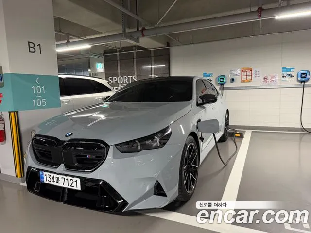 BMW M5 G90 — Фото автомобиля 4