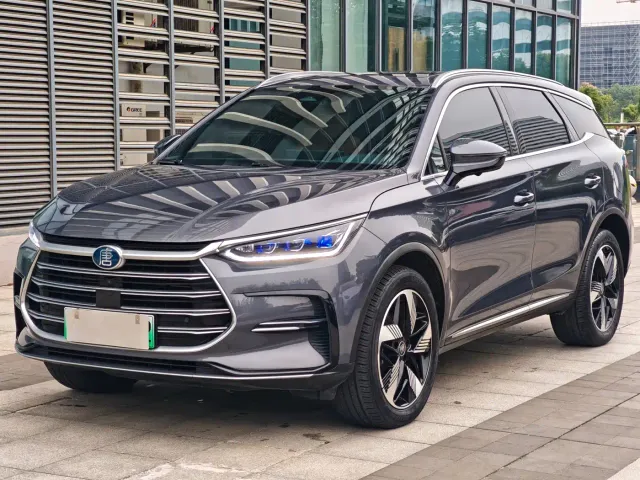 Фотография автомобиля — BYD Tang