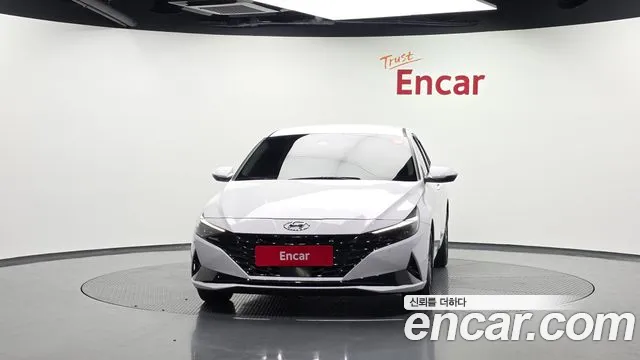 Hyundai AVANTE Avante (CN7) — Фото автомобиля 3