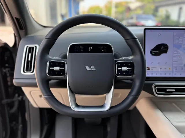 Li Auto L7 — Фото автомобиля 17
