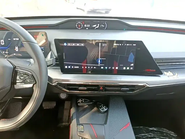 Changan Z6 — Фото автомобиля 12