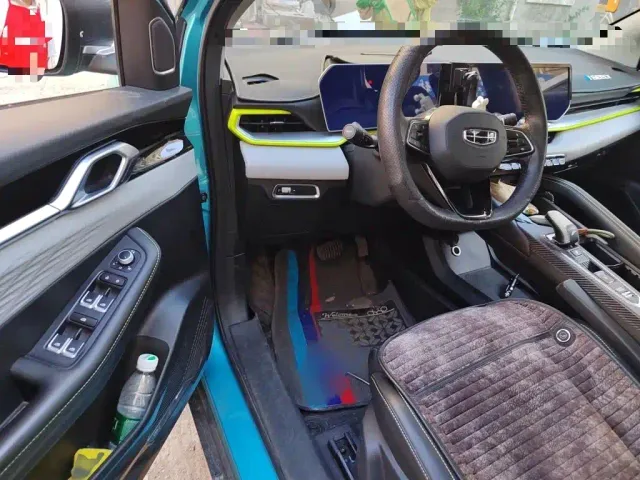 Geely Binyue — Фото автомобиля 13