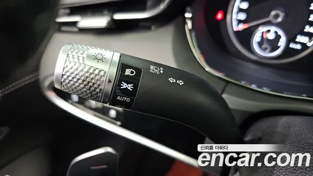 Genesis GV70 — Фото автомобиля 19