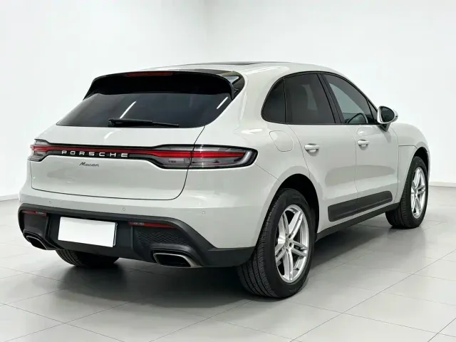 Porsche Macan — Фото автомобиля 10