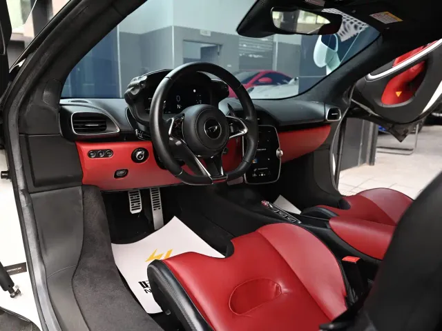 McLaren Artura — Фото автомобиля 8