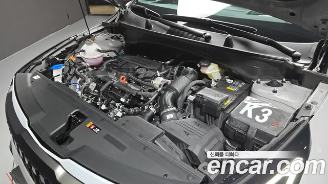 Kia Sportage Бензин 1.6 турбо 2WD — Фото автомобиля 6