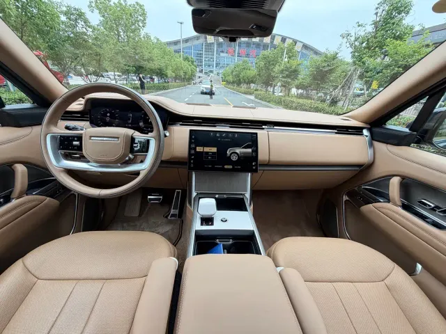 Land Rover Range Rover — Фото автомобиля 10