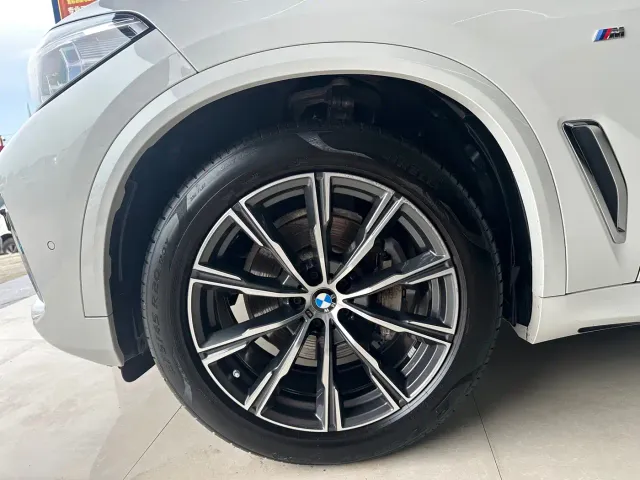 BMW X5 — Фото автомобиля 6