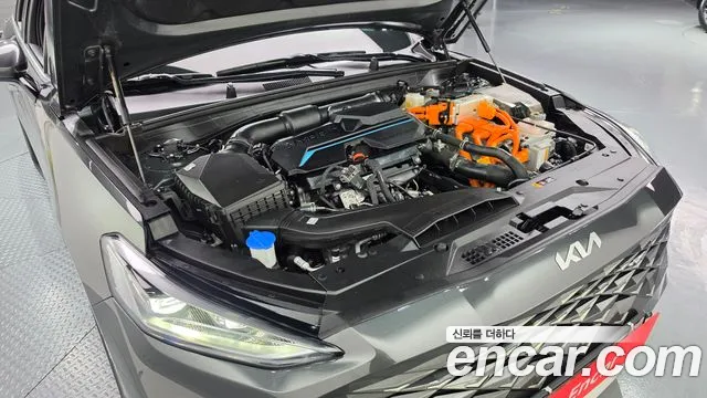 Kia K8 Hybrid — Фото автомобиля 9