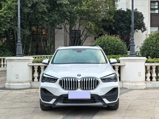 BMW X1 — Фото автомобиля 2