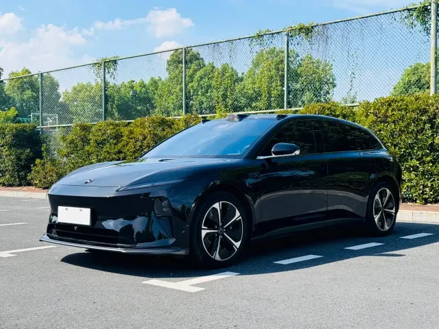 Фотография автомобиля — Nio ET5 Touring