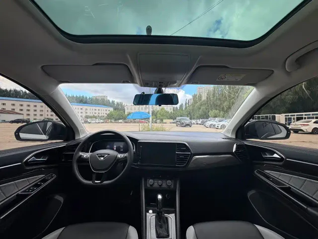 Jetta VS7 — Фото автомобиля 16