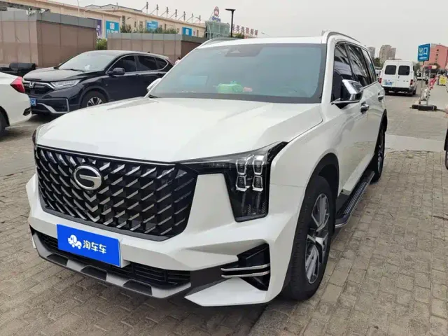 Фотография автомобиля — GAC Trumpchi GS8