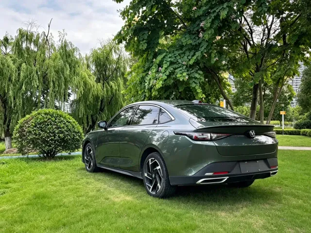 Changan Lamore — Фото автомобиля 4