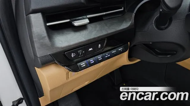 Kia Carnival Generation 4 — Фото автомобиля 17