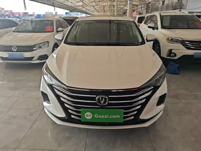 Changan Eado — Фото автомобиля 2