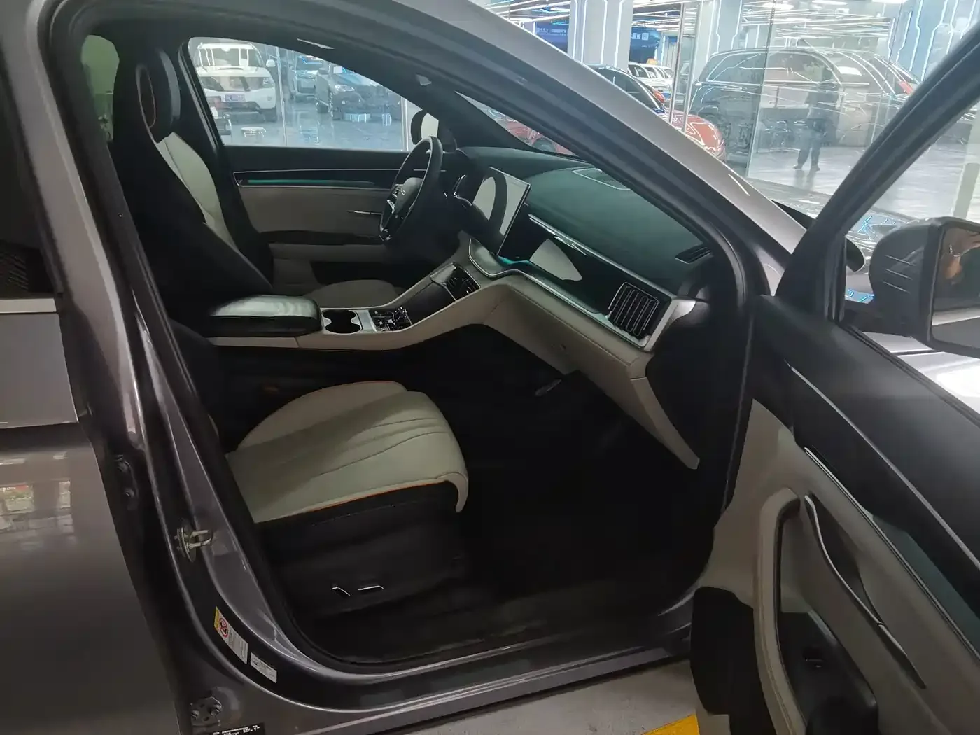 BYD Song PLUS PHEV 2023 Champion Edition EV 520KM Premium — Фото автомобиля 5